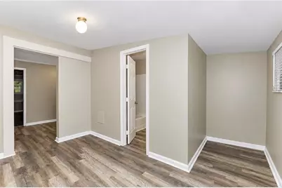 225 Glenrose Circle SW, Atlanta, GA 30354 - Photo 4