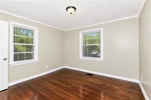 225 Glenrose Cir SW, Atlanta, GA 30354 - Photo 8