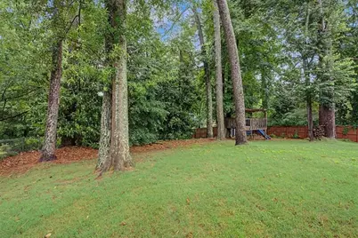 2204 Pine Point Drive, Lawrenceville, GA 30043 - Photo 30