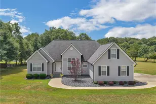 420 Colvin Dr, Locust Grove, GA 30248 - Photo 2