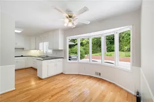4670 Windsor Dr SW, Smyrna, GA 30082 - Photo 16