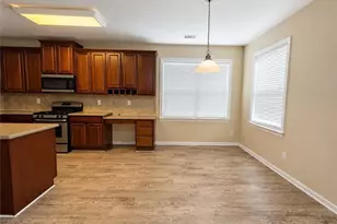 562 Preserve Park Dr, Loganville, GA 30052 - Photo 8