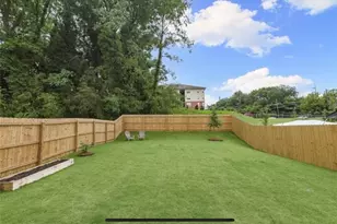 385 Elm St NW, Atlanta, GA 30314 - Photo 4