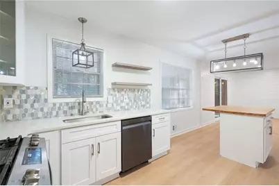 920 Kings Court, Woodstock, GA 30189 - Photo 14