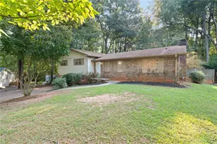 920 Kings Ct, Woodstock, GA 30189 - Photo 2