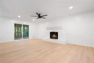 920 Kings Ct, Woodstock, GA 30189 - Photo 6