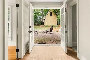 19 Alden Ave NW, Atlanta, GA 30309 - Photo 28