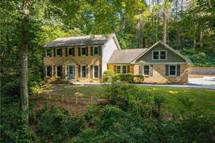 2497 Greenglade Rd NE, Atlanta, GA 30345 - Photo 2