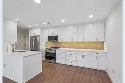 300 Johnson Ferry Rd, Road NE #B-601, Sandy Springs, GA 30328 - Photo 6