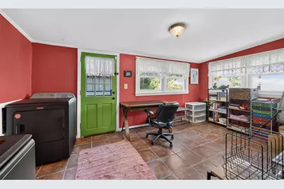 6866 Parkway Drive, Lithonia, GA 30058 - Photo 12