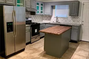1280 Hartford Ave SW, Atlanta, GA 30310 - Photo 2