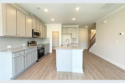3853 Billabong Trail #113, Gainesville, GA 30506 - Photo 4