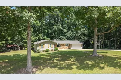 215 Eldorado Drive, Carrollton, GA 30116 - Photo 2