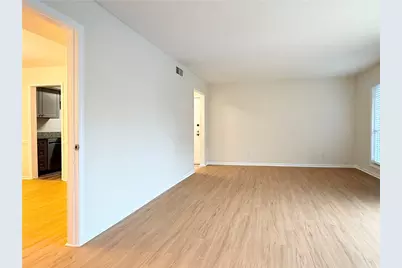 6851 Roswell Road #O34, Atlanta, GA 30328 - Photo 4