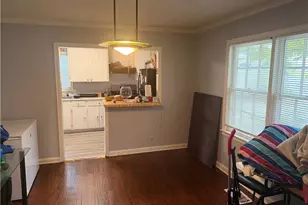204 Birch St, Hapeville, GA 30354 - Photo 6