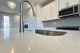 1443 Creekside Cir NW, Atlanta, GA 30318 - Photo 10
