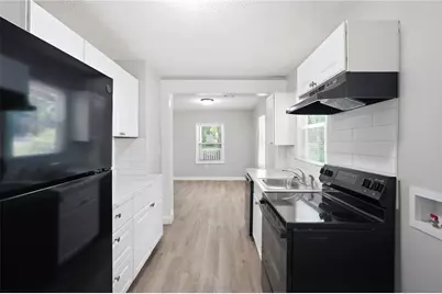 890 McWilliams Road SE, Atlanta, GA 30315 - Photo 10