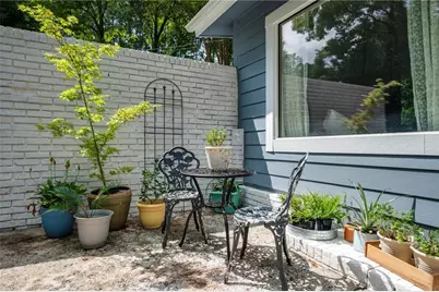 2672 Brook Park Way, Doraville, GA 30340 - Photo 4