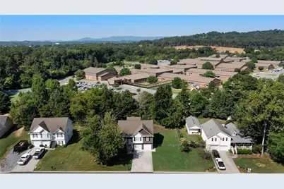 315 Wildwood Circle SE, Calhoun, GA 30701 - Photo 32