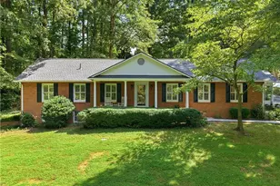 2306 E Cherokee Dr, Woodstock, GA 30188 - Photo 6