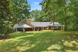 2306 E Cherokee Dr, Woodstock, GA 30188 - Photo 12