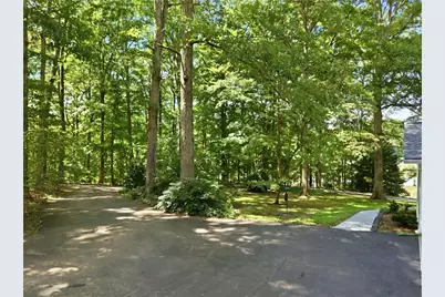 2306 E Cherokee Drive, Woodstock, GA 30188 - Photo 16