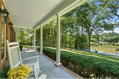 2306 E Cherokee Drive, Woodstock, GA 30188 - Photo 2