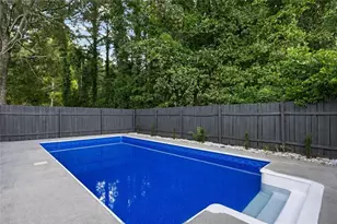 3075 Ashly Forest Dr, Snellville, GA 30078 - Photo 6