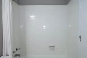 4685 Barnes Ct, Loganville, GA 30052 - Photo 16