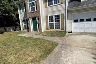 701 Simon Park Cir, Lawrenceville, GA 30045 - Photo 2