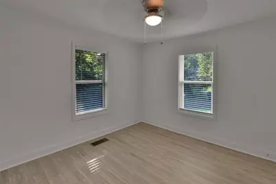 470 Schaffer Road SW, Marietta, GA 30060 - Photo 10