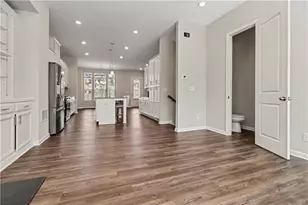3297 Park Pointe Cir Circle, Scottdale, GA 30079 - Photo 10