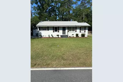 118 Shamrock Avenue, Jesup, GA 31545 - Photo 1