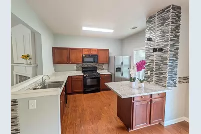 1010 Prestwyck Court, Alpharetta, GA 30004 - Photo 4