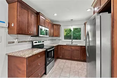 208 SE Yancy Drive SE, Marietta, GA 30067 - Photo 12