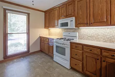 111 Henderson Lake Drive, Canton, GA 30115 - Photo 4