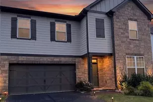 215 Foxhill Dr, Dawsonville, GA 30534 - Photo 1