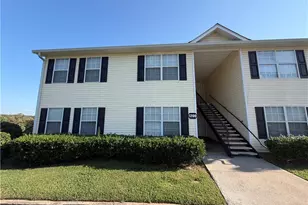 800 Stonehaven Cir, Cartersville, GA 30121 - Photo 1