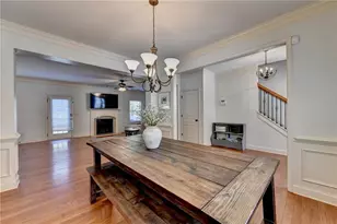 5691 Crest Hill Dr, Buford, GA 30518 - Photo 10