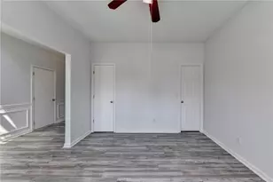 220 Nichols Dr, Suwanee, GA 30024 - Photo 12