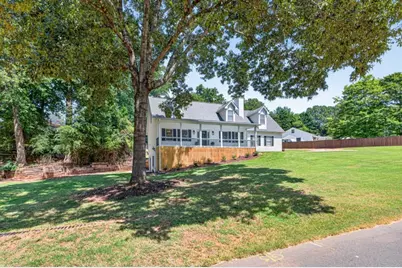 5229 Lanton Circle, Gainesville, GA 30504 - Photo 4