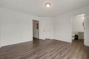 4382 Stone Gate Way, East Point, GA 30344 - Photo 12
