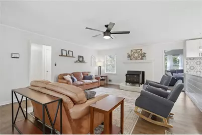 5636 Crestwood Drive, Stone Mountain, GA 30087 - Photo 6