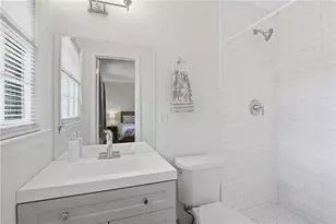 5636 Crestwood Dr, Stone Mountain, GA 30087 - Photo 20