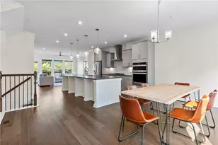2076 Holtz Ln, Atlanta, GA 30318 - Photo 18
