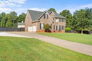 207 Arthur Dr, McDonough, GA 30252 - Photo 2