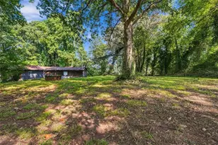 5884 Rockbridge Rd, Stone Mountain, GA 30087 - Photo 4