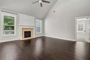 181 Peppertree Dr, Newnan, GA 30265 - Photo 6