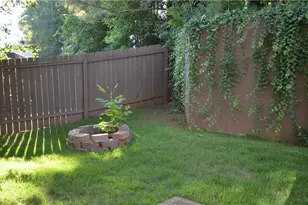 2076 Fairport Way, Marietta, GA 30062 - Photo 18