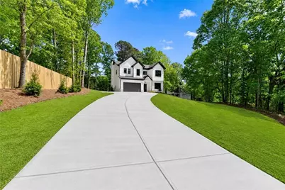 5019 Nichols Drive, Flowery Branch, GA 30542 - Photo 2